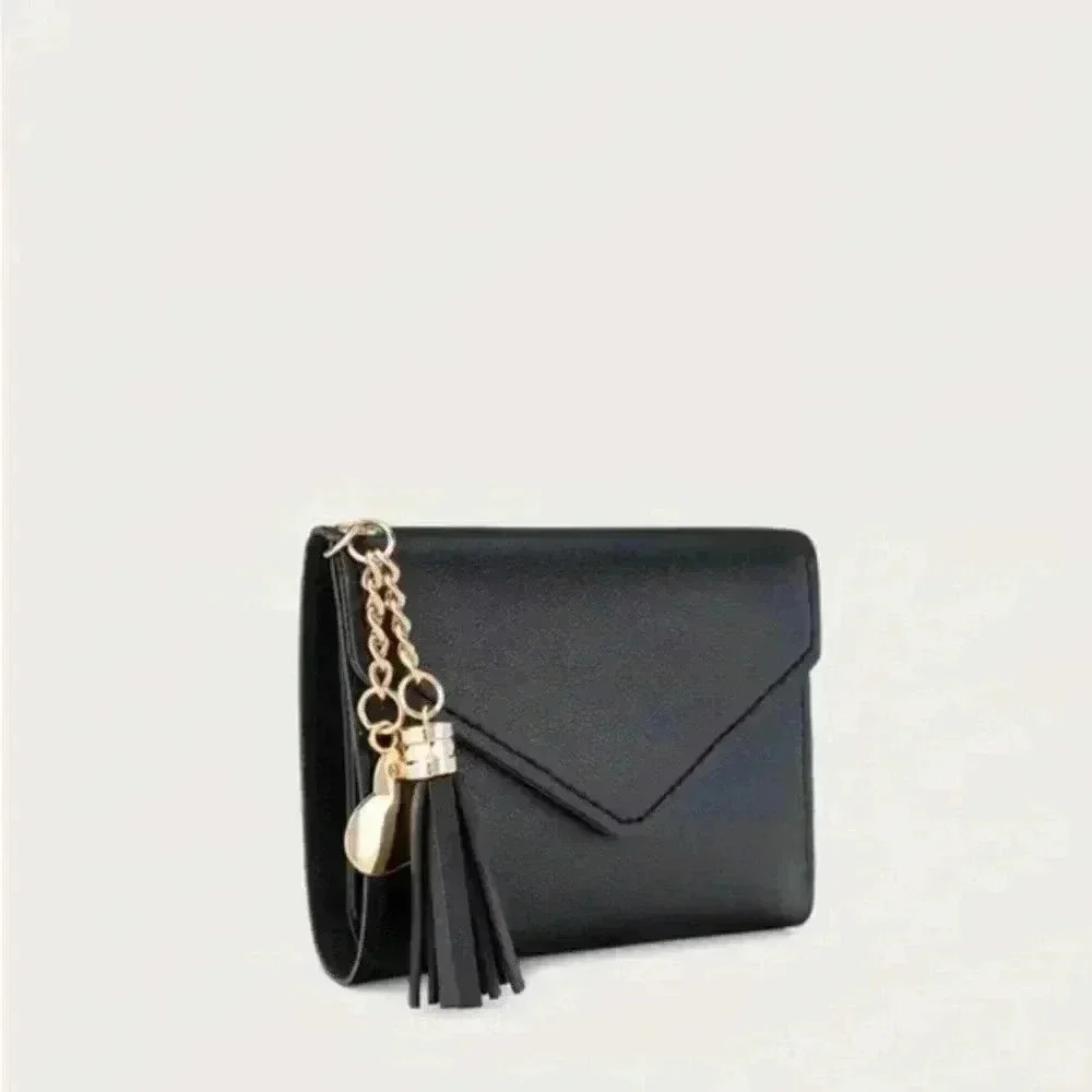⚠️Clearance🖤Small Heart Tassel Bi Fold Black Wallet / Cardholder - Picture 4 of 4